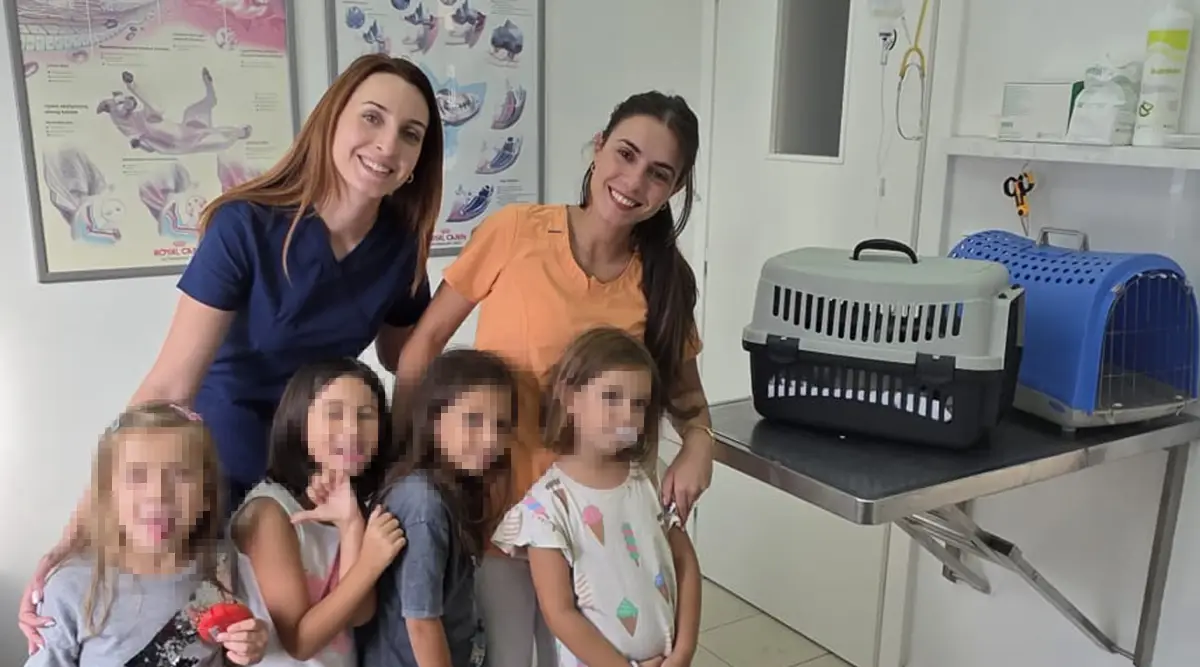 City Vet Veterinary Clinic visit by girls from the Sarajevo Home for Children Without Parental Care with Foundation Second 00